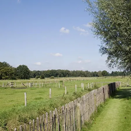 فندق مبيت وإفطار Oranje Hoeve