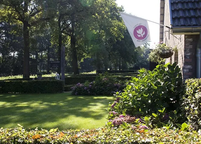 Oranje Hoeve فندق مبيت وإفطار *